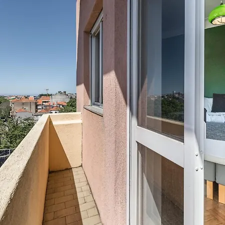 Guestready - Chromaticity Apartamento Oporto
